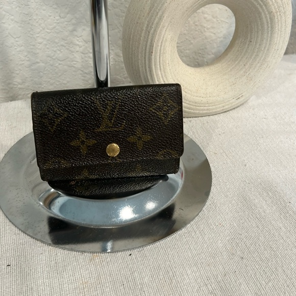 Louis Vuitton Key Holder/Wallet - Picture 1 of 10